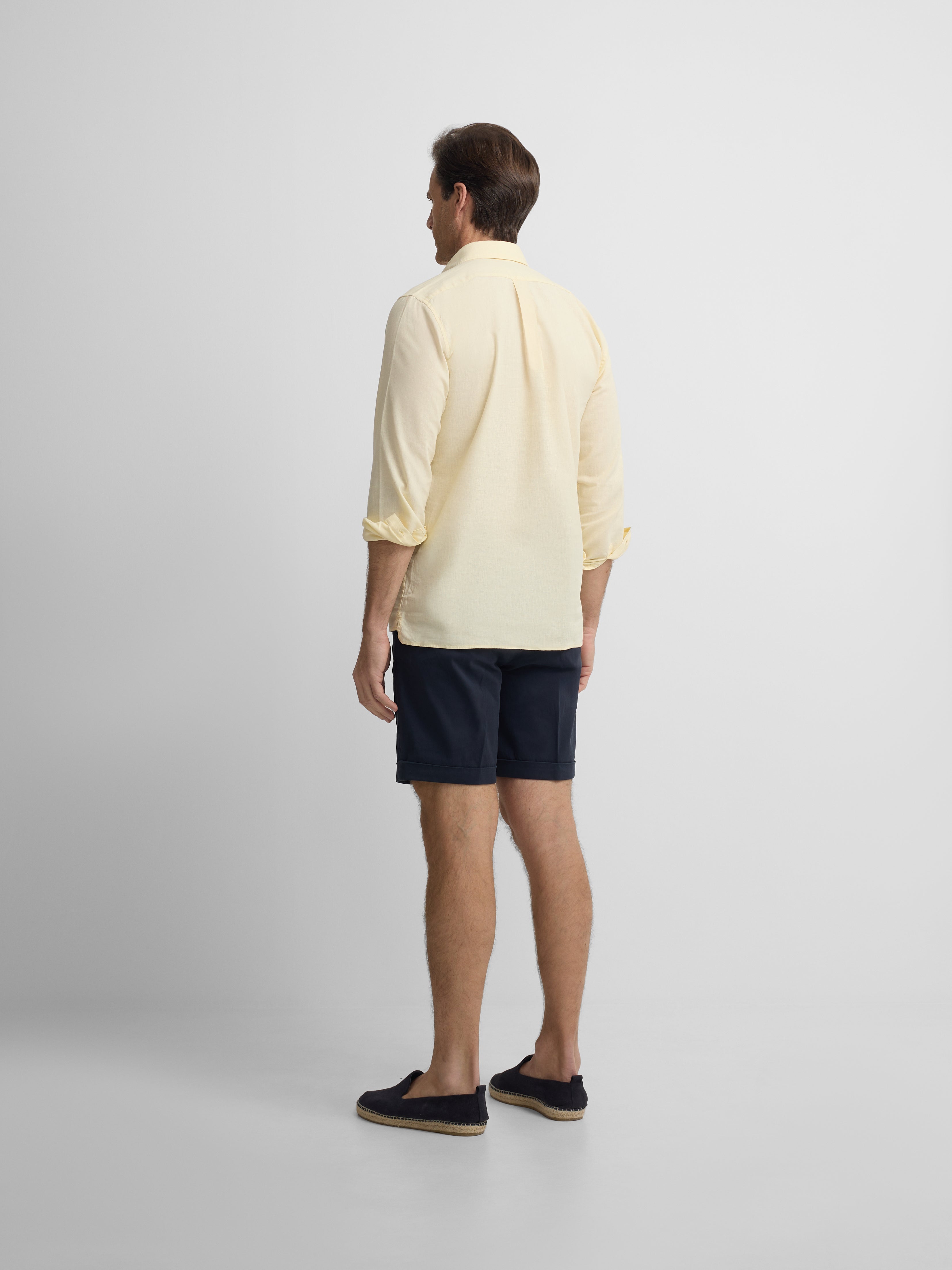 polo de sport en lin jaune