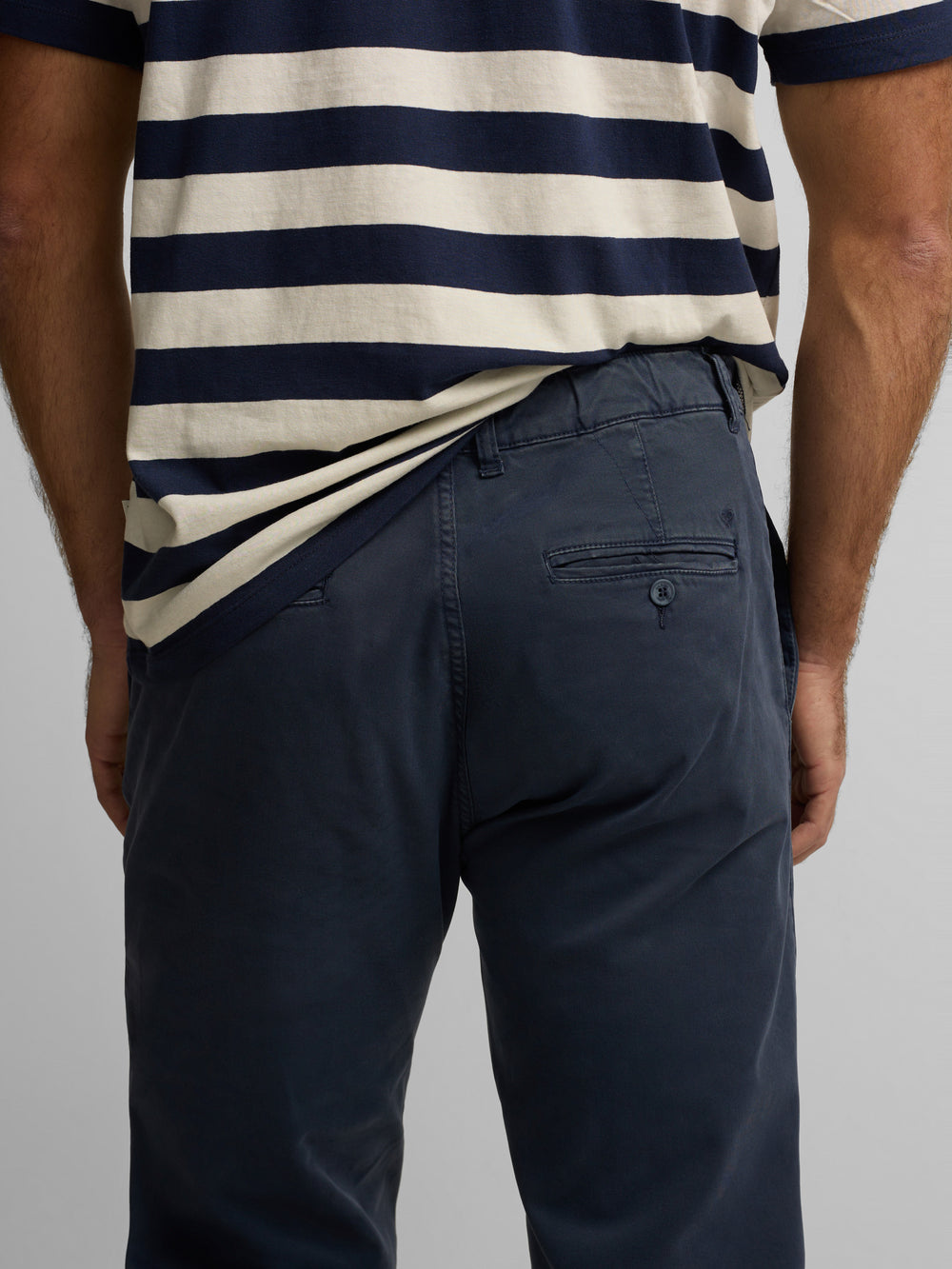 Pantalon sport jogger azul indigo