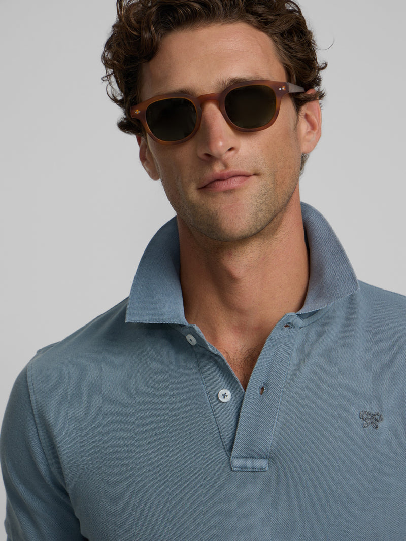 Polo clássico garment dye azul médio