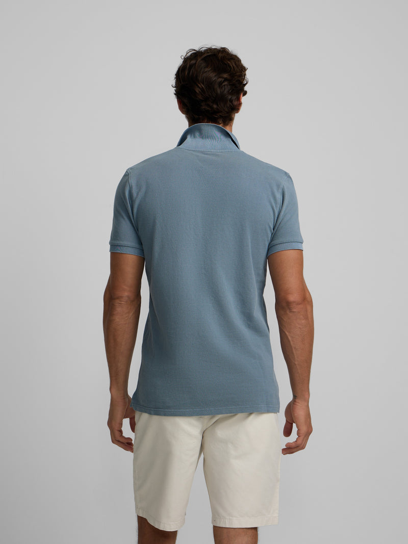 Polo clássico garment dye azul médio