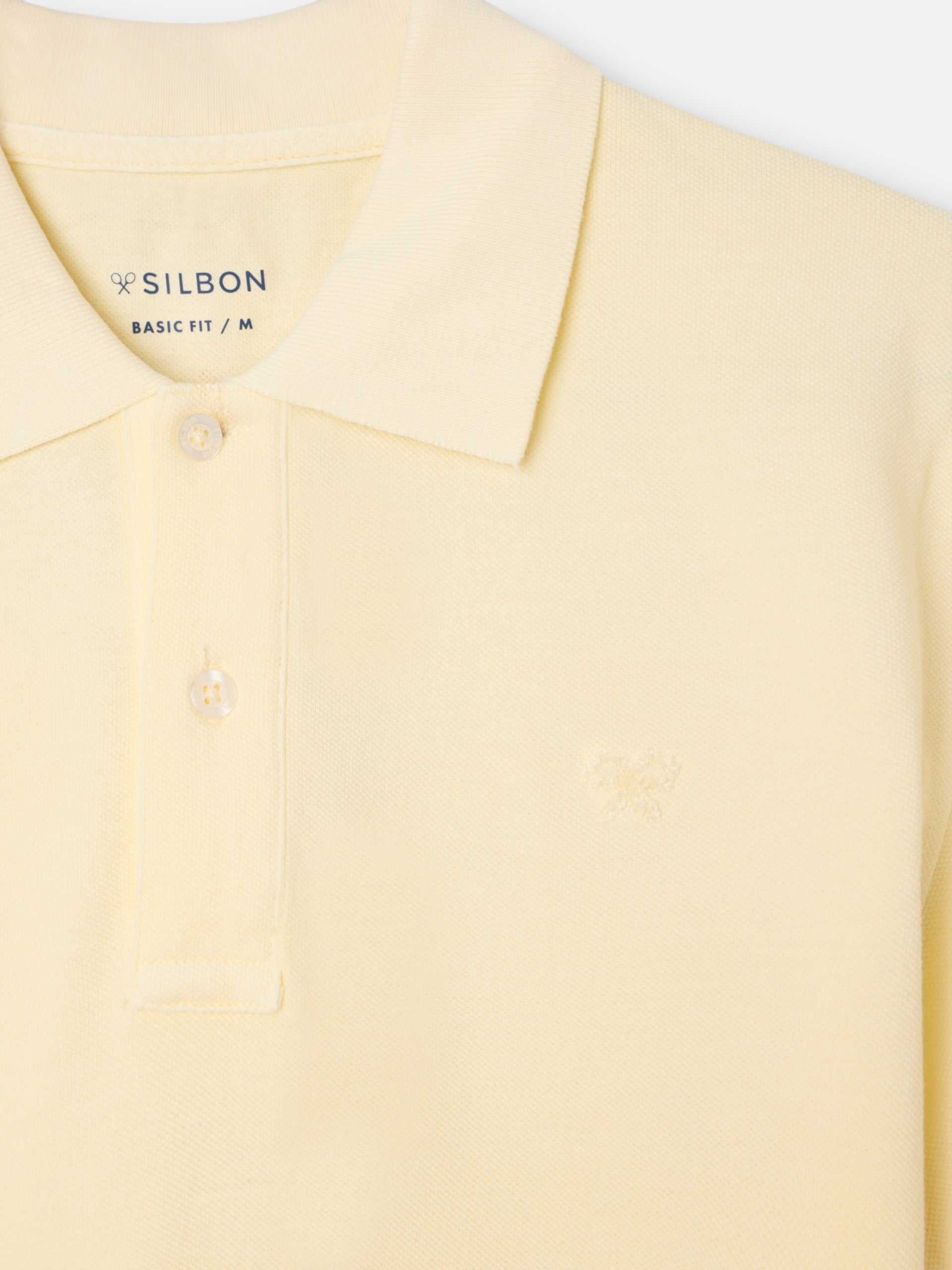 Polo clasico garment dye crema