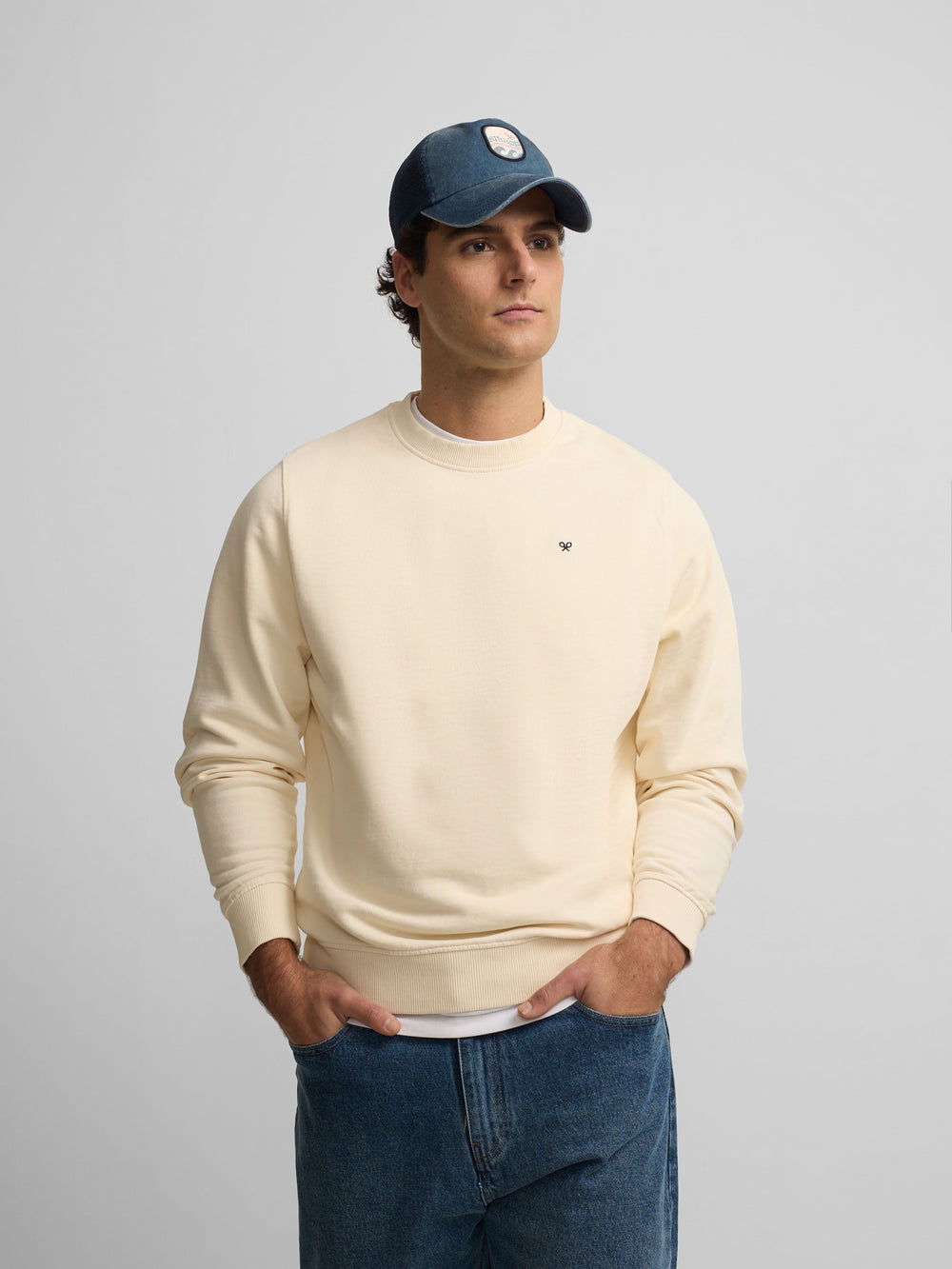 Sudadera slbn bordados crema