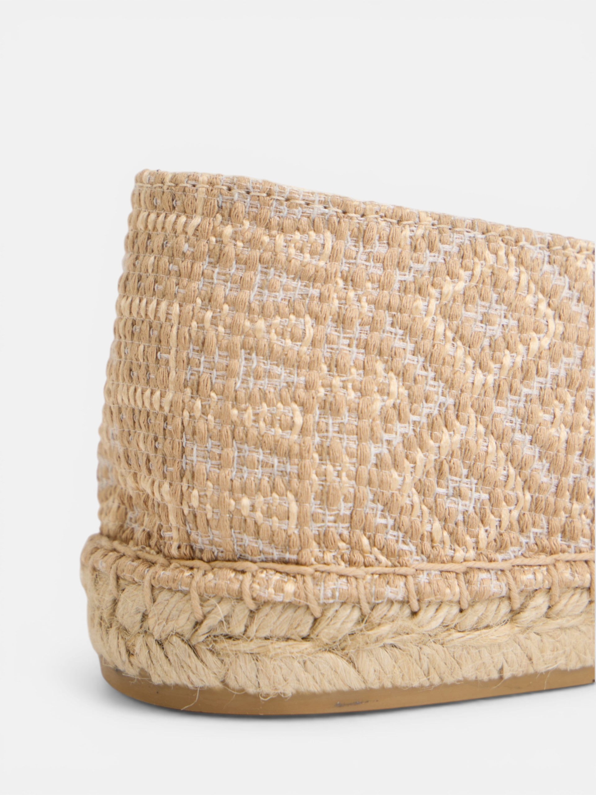 Beige ethnic espadrille