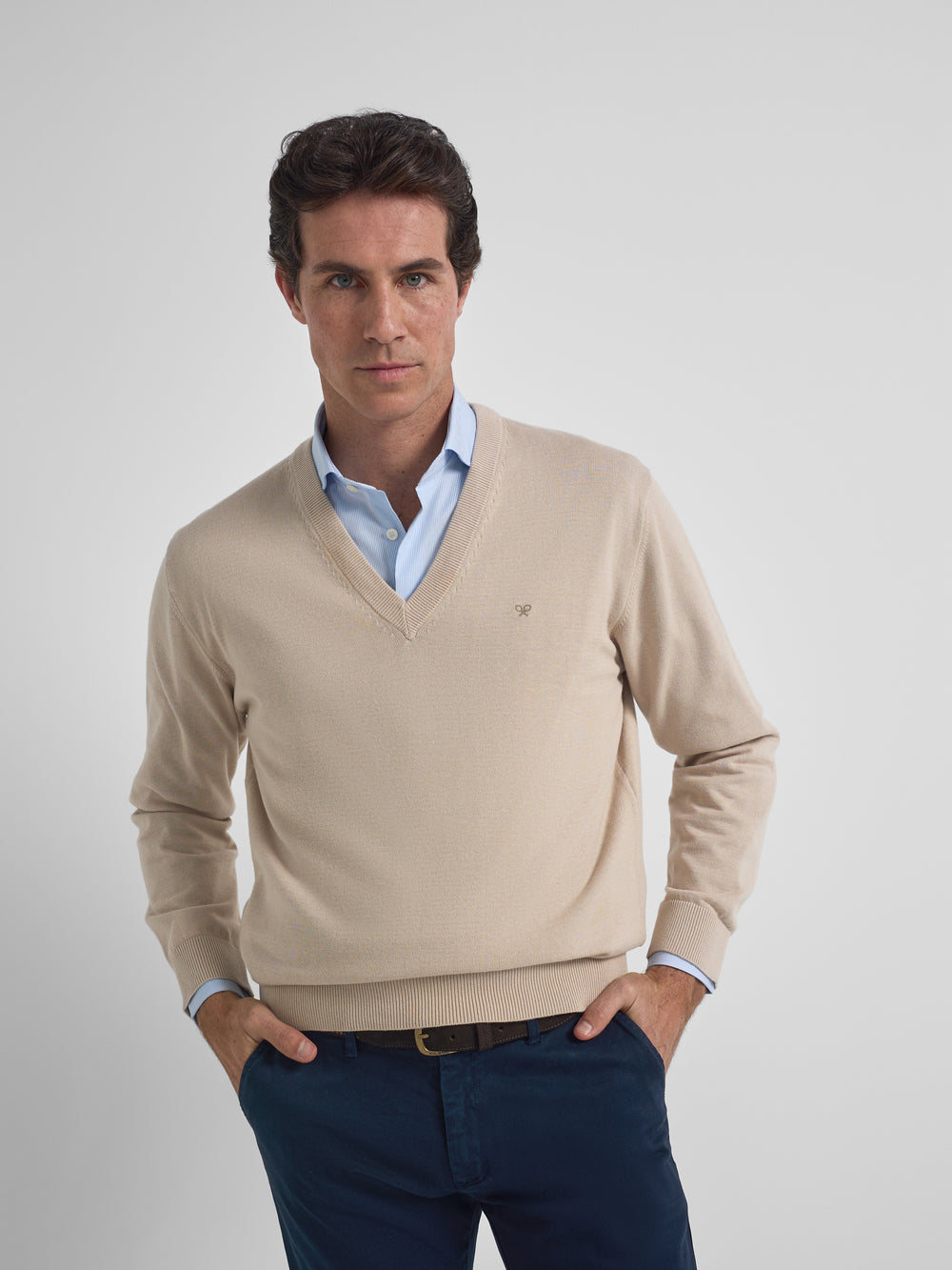 Jersey cuello pico business beige