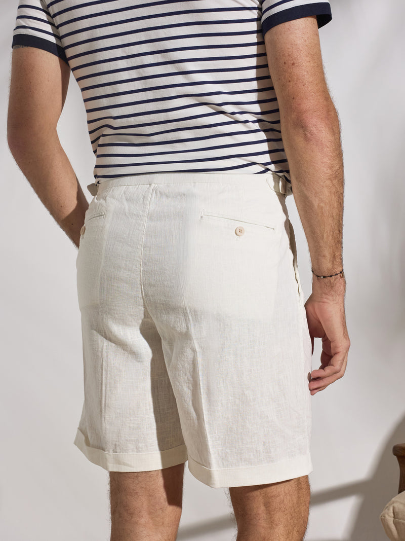 White unique pleated Bermuda shorts