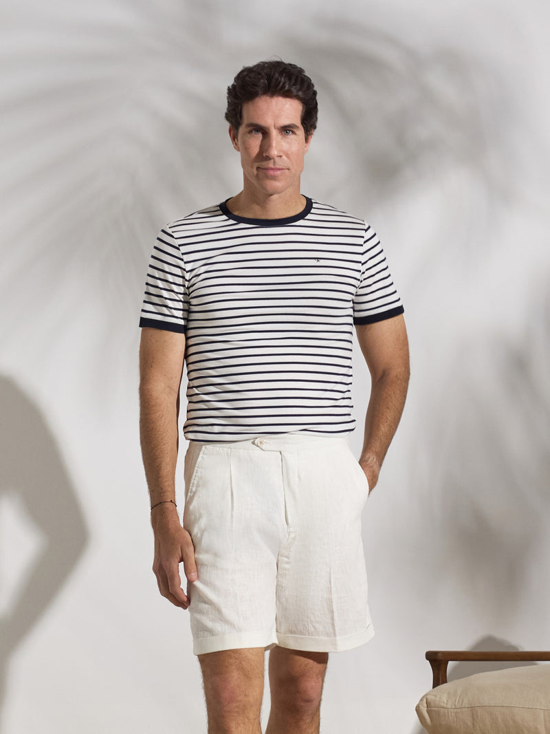 White unique pleated Bermuda shorts