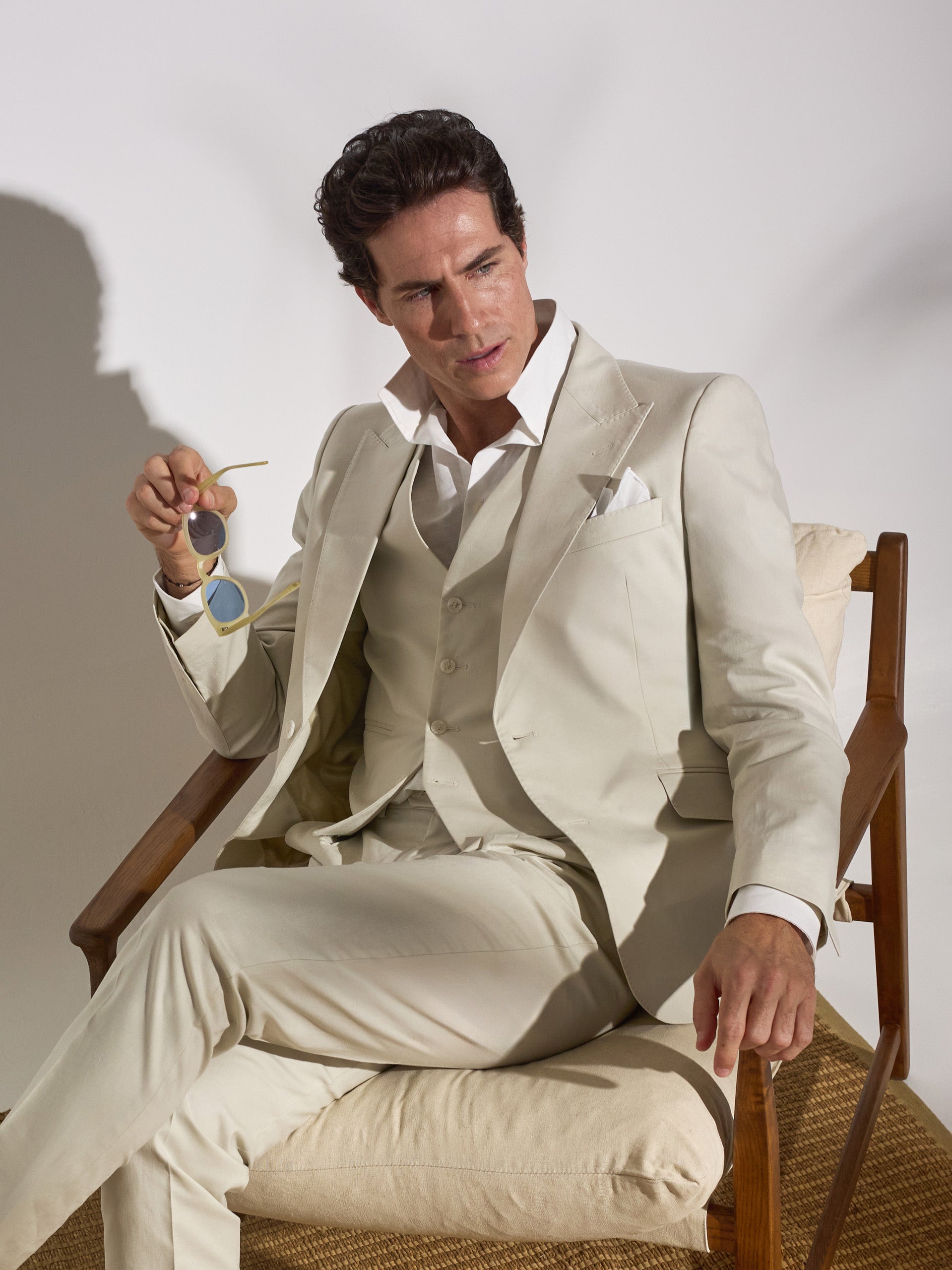 Chaleco traje unique lino piedra