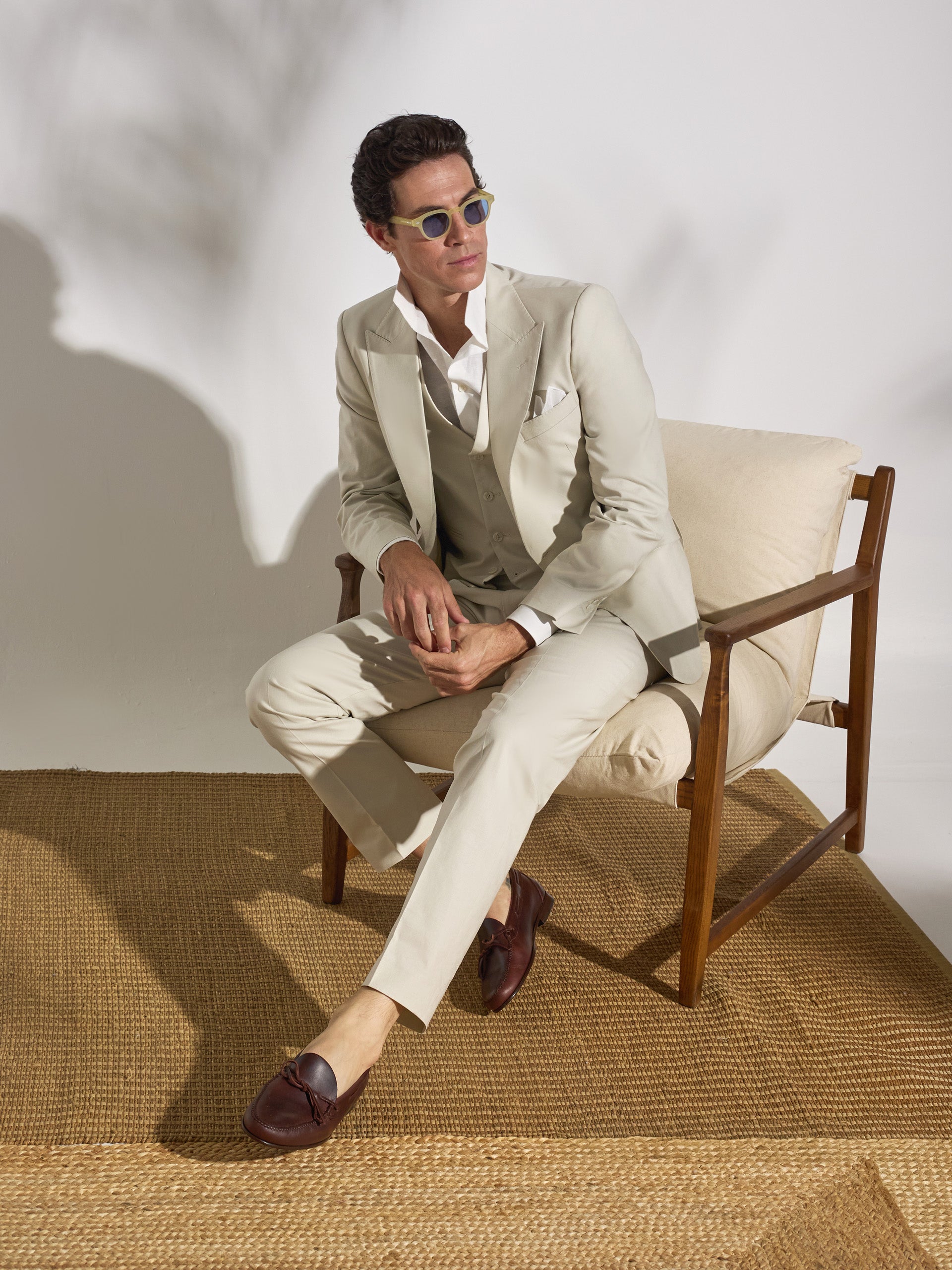 Pantalon de costume en lin unique couleur pierre