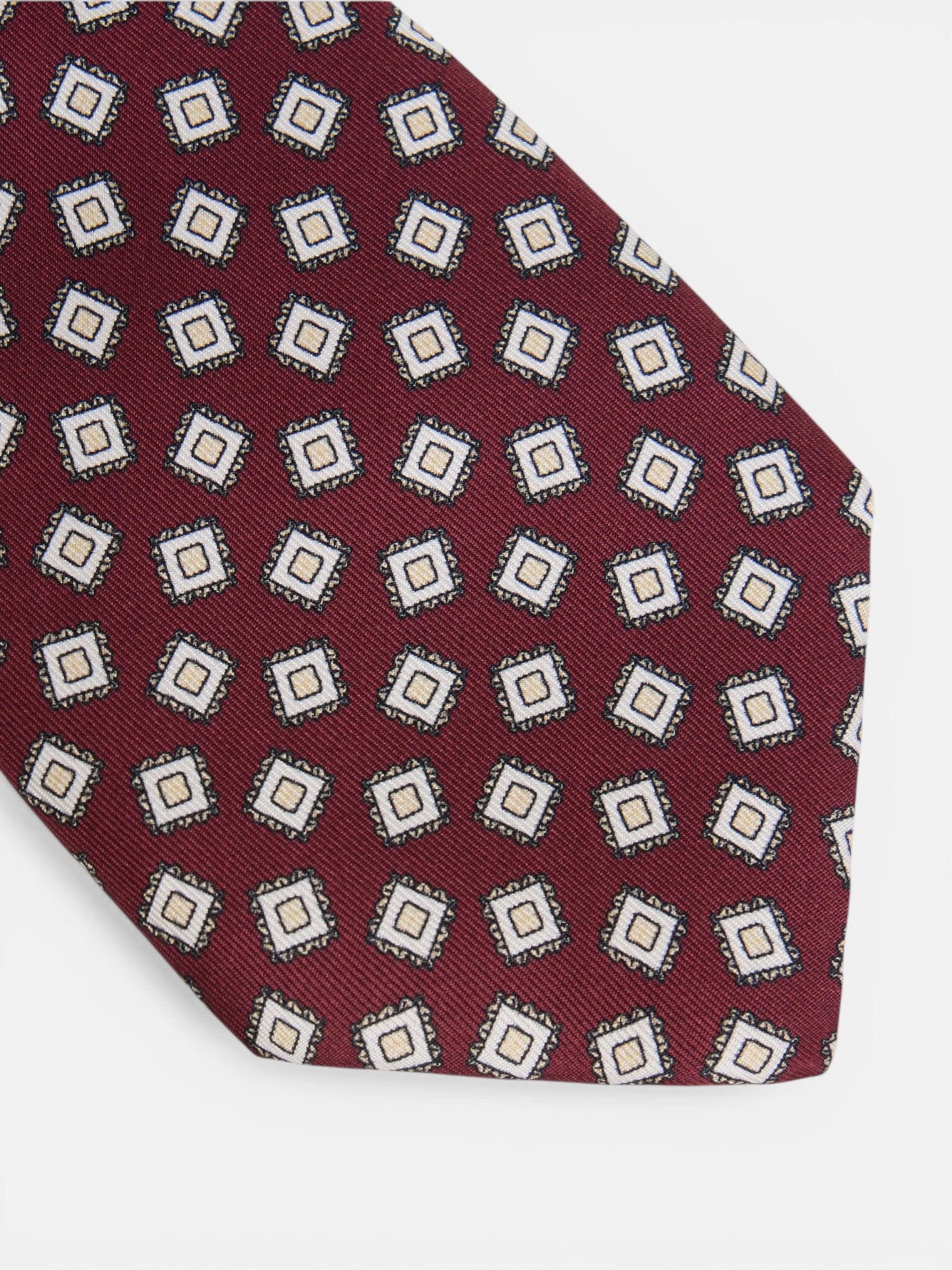 Cravate à motif de carreaux irréguliers bordeaux