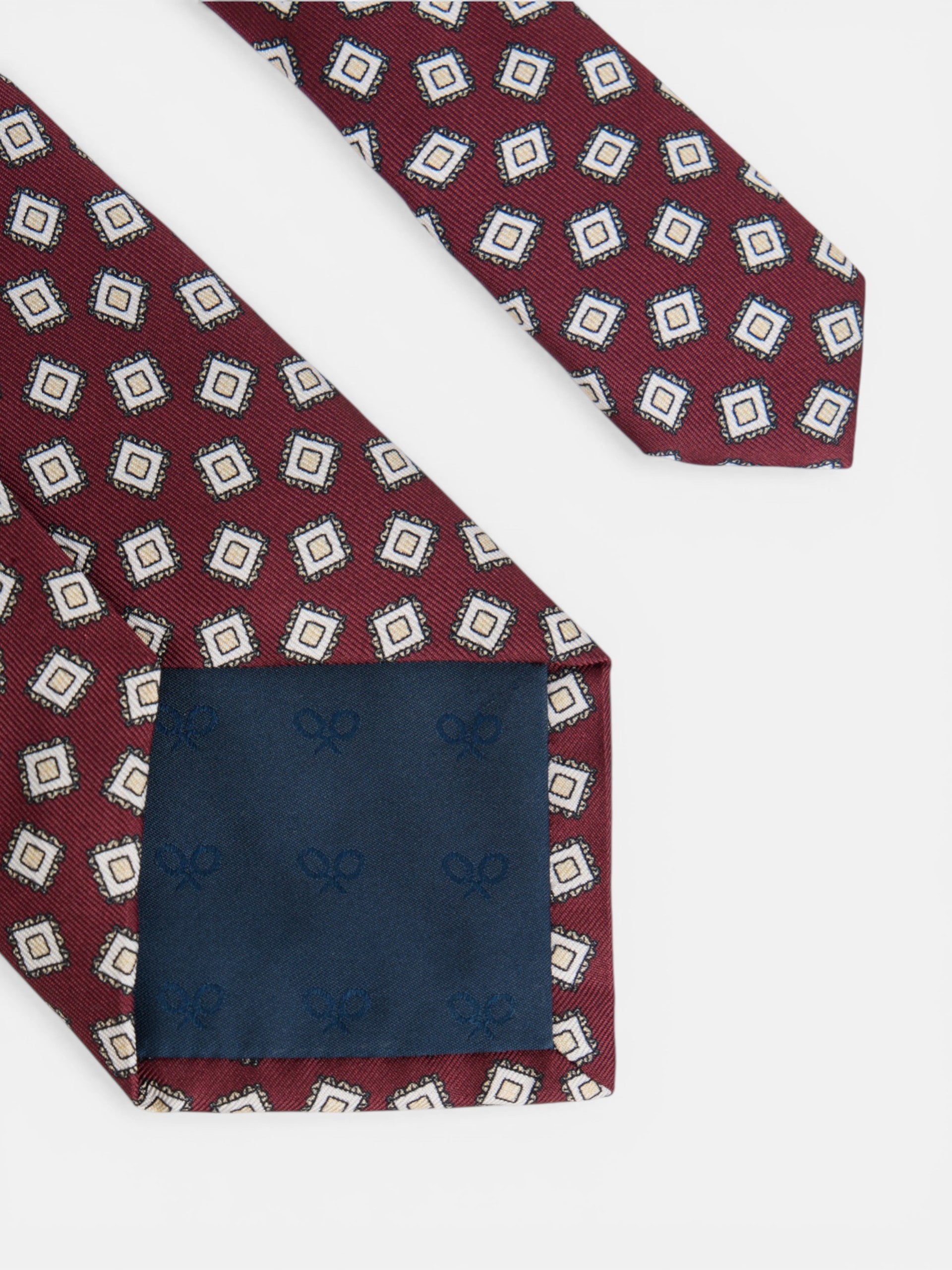 Cravate à motif de carreaux irréguliers bordeaux