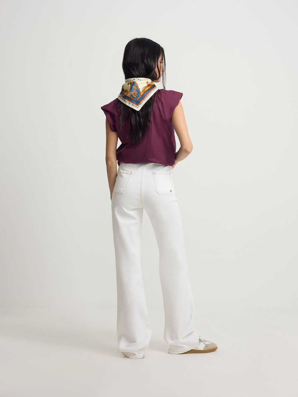 Women's sun burgundy t-shirt