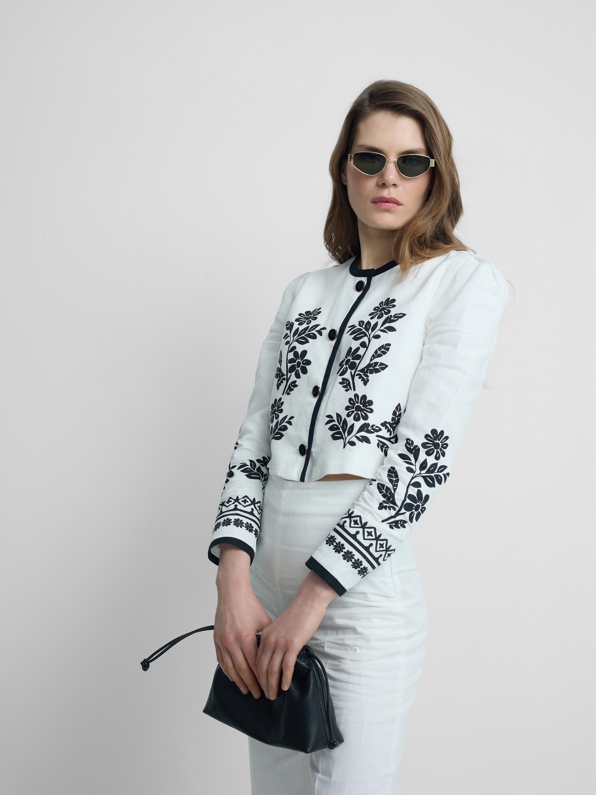 Chaqueta corta lino estampado blanca