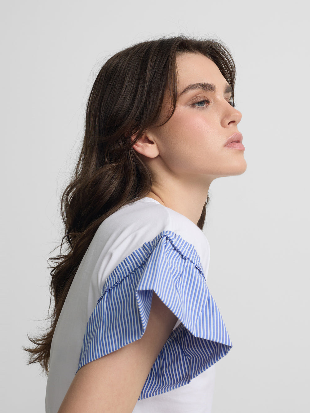 Women's T-shirt with ruffles, poplin and stripes white