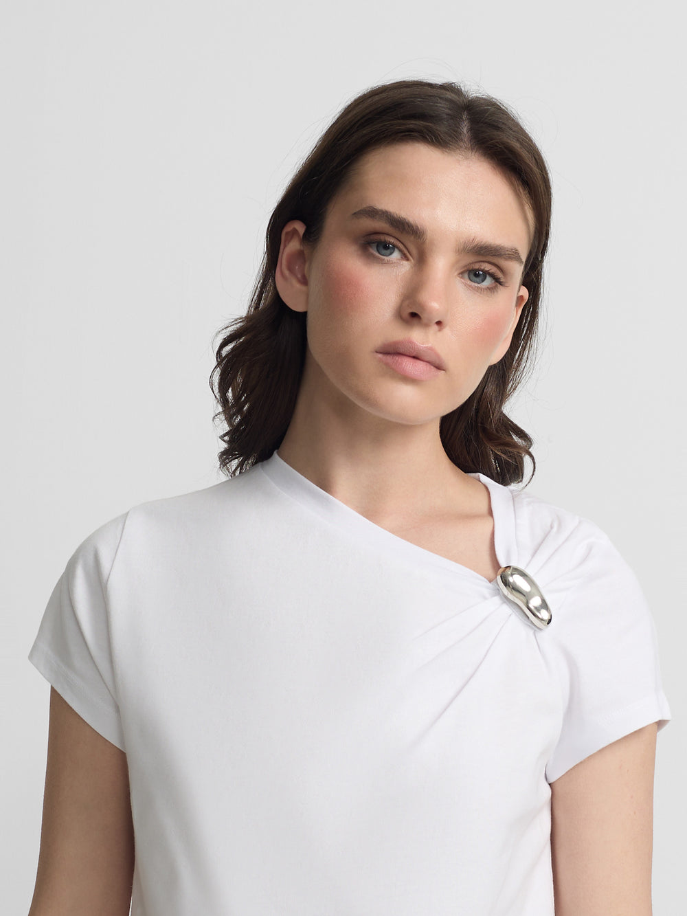 Camiseta woman nudo aplique blanca