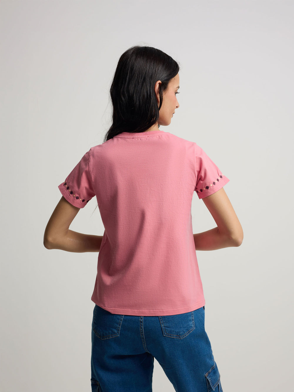 Women's t-shirt with pink ikat embroidery