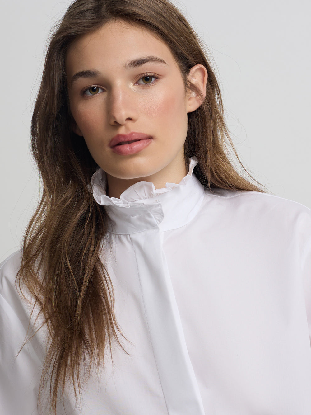 Camisa detalle puño blanca