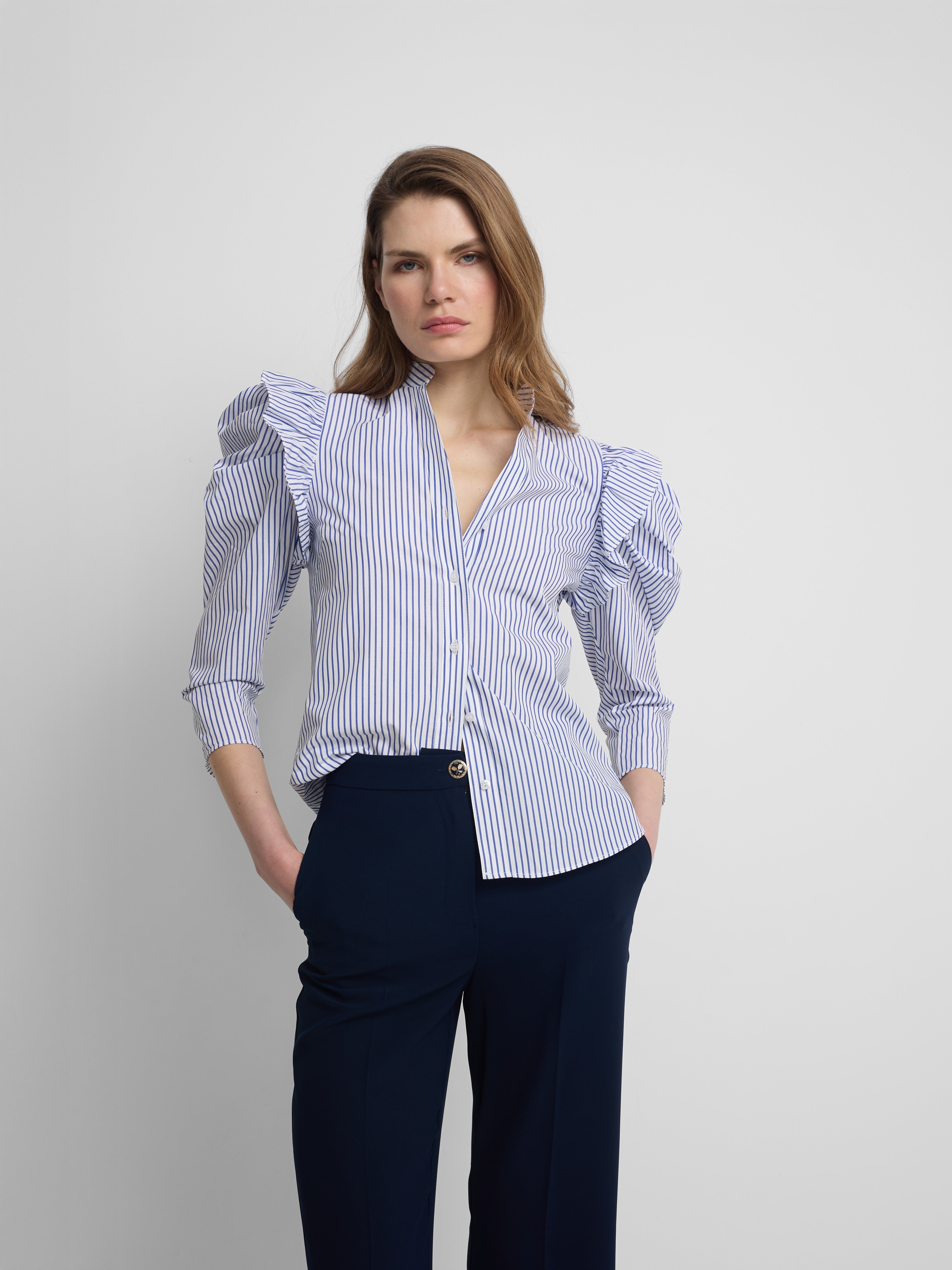 Camisa manga abullonada rayas azules y blancas