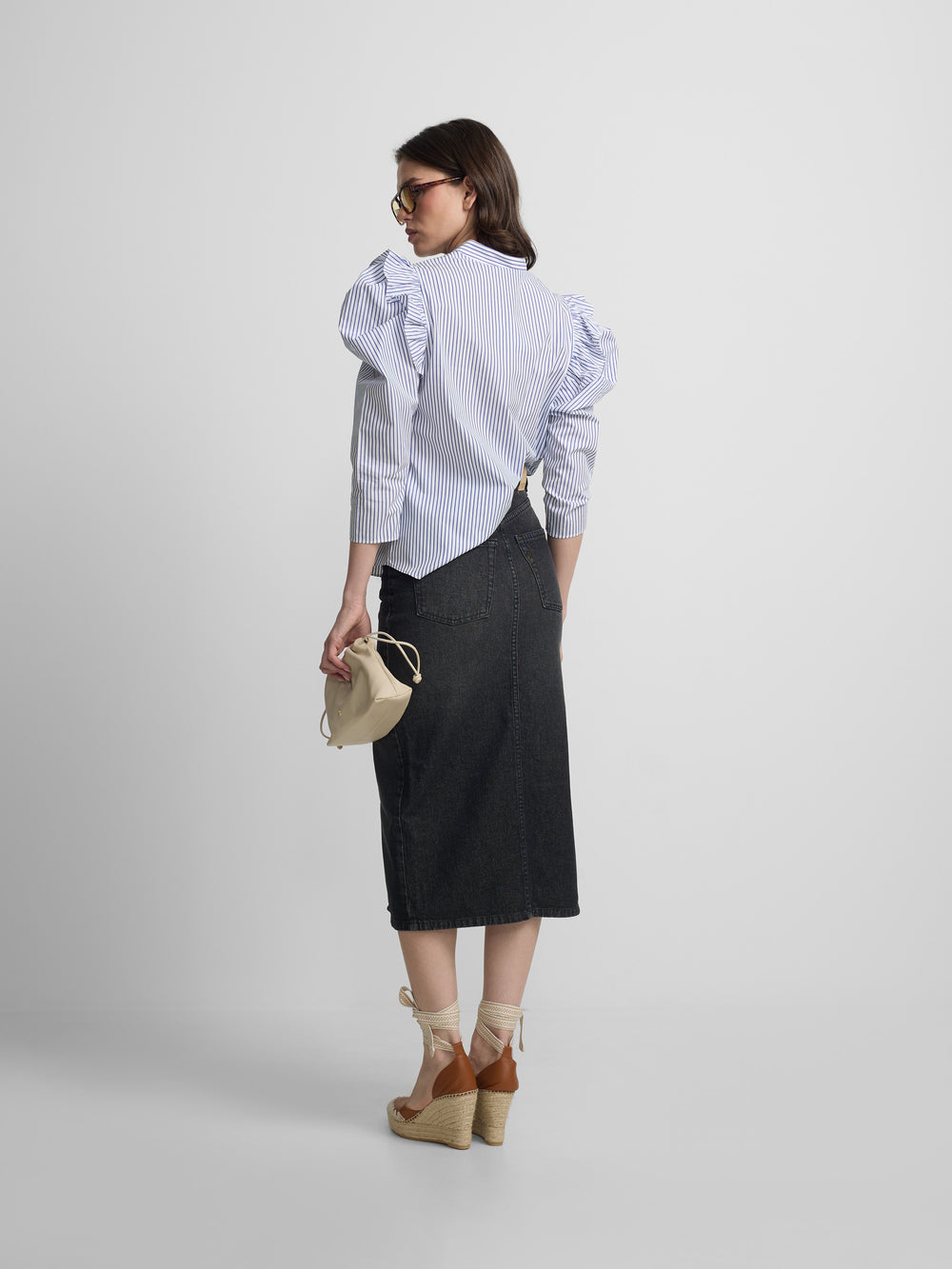 Camisa manga abullonada rayas azules y blancas