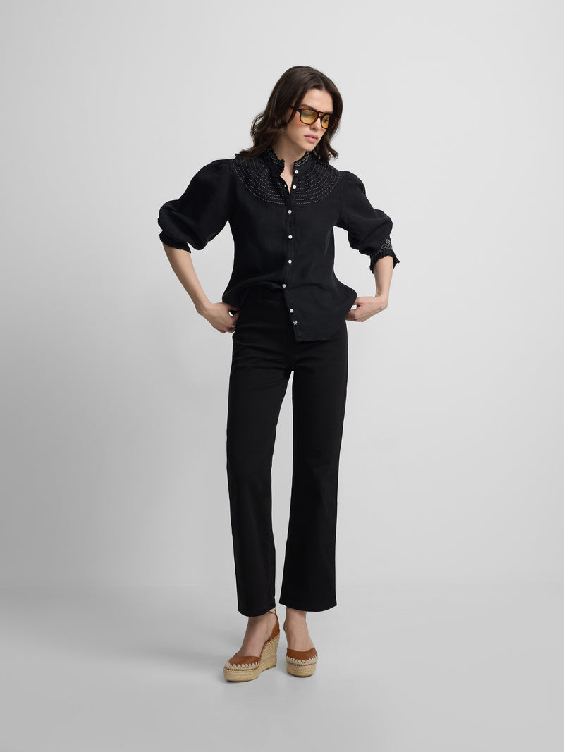 Black long-sleeved gathered linen shirt