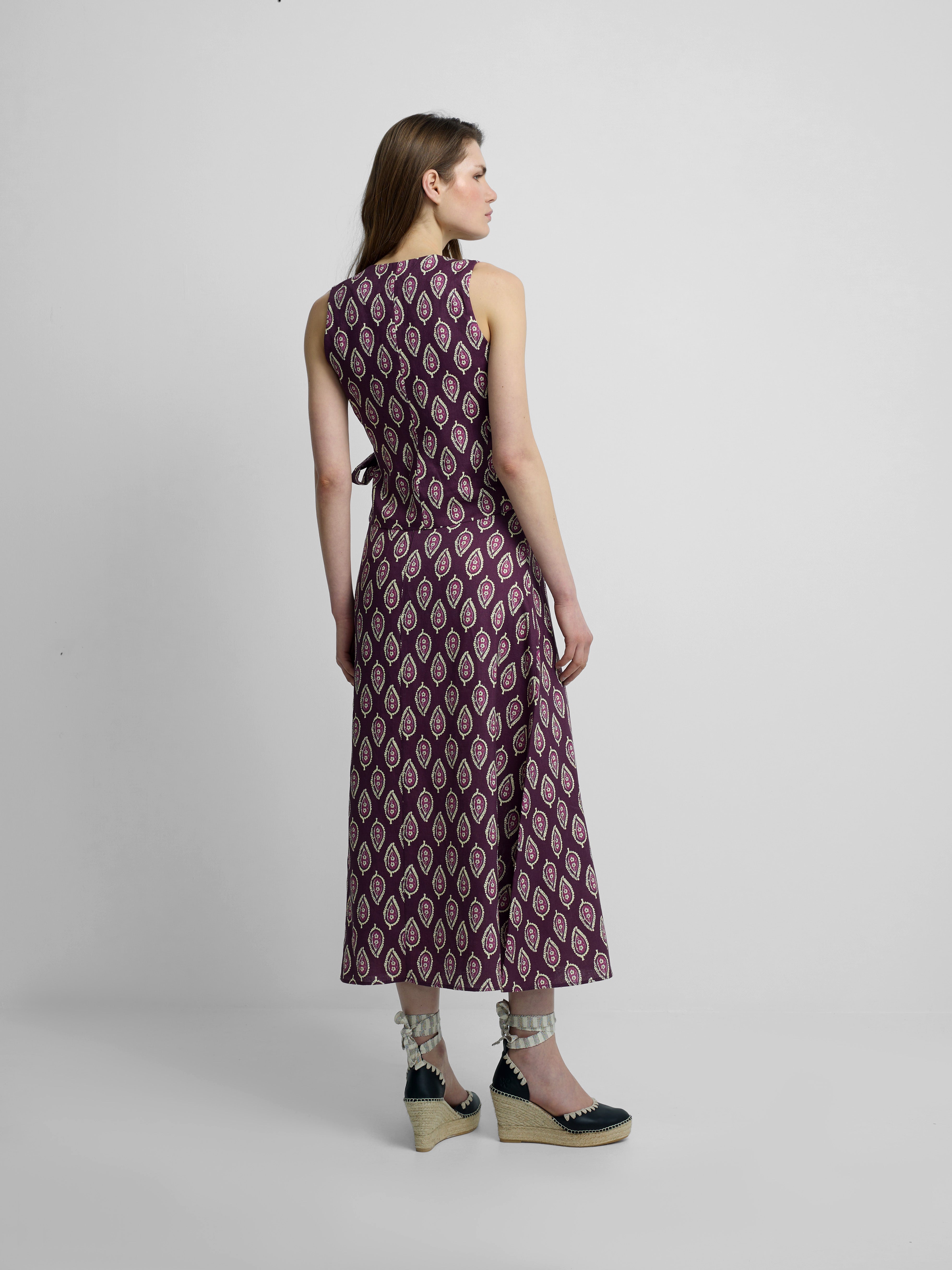 Long burgundy print skirt