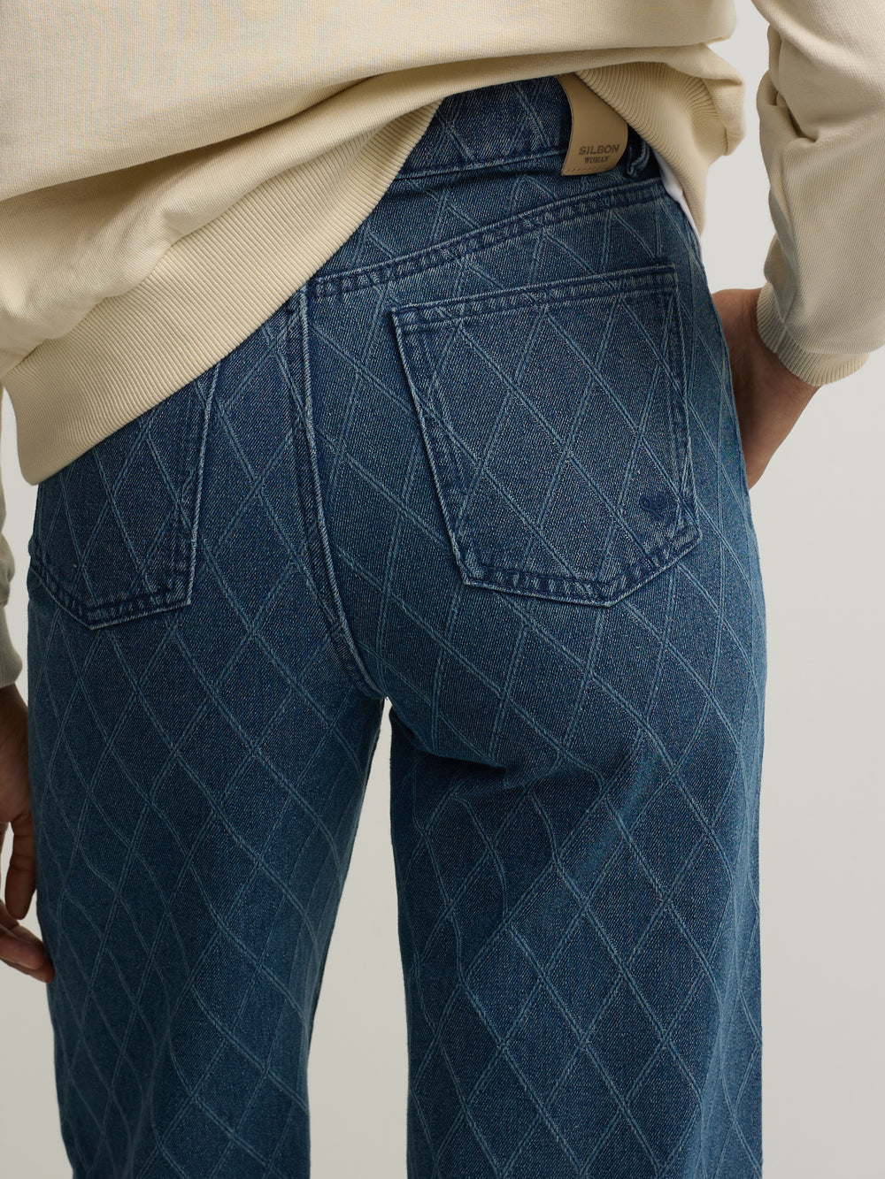 Pantalon denim estampado rombos azul