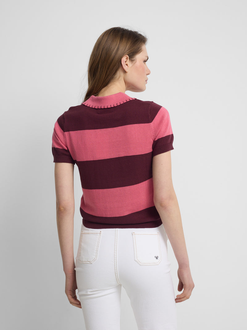 Polo de malha de manga curta com riscas rosas