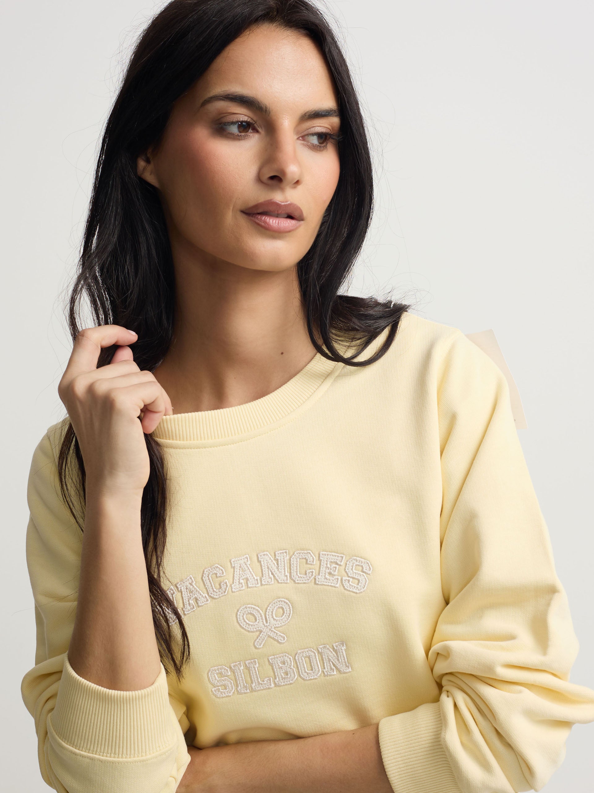 Sudadera woman detalle cuerdas amarilla