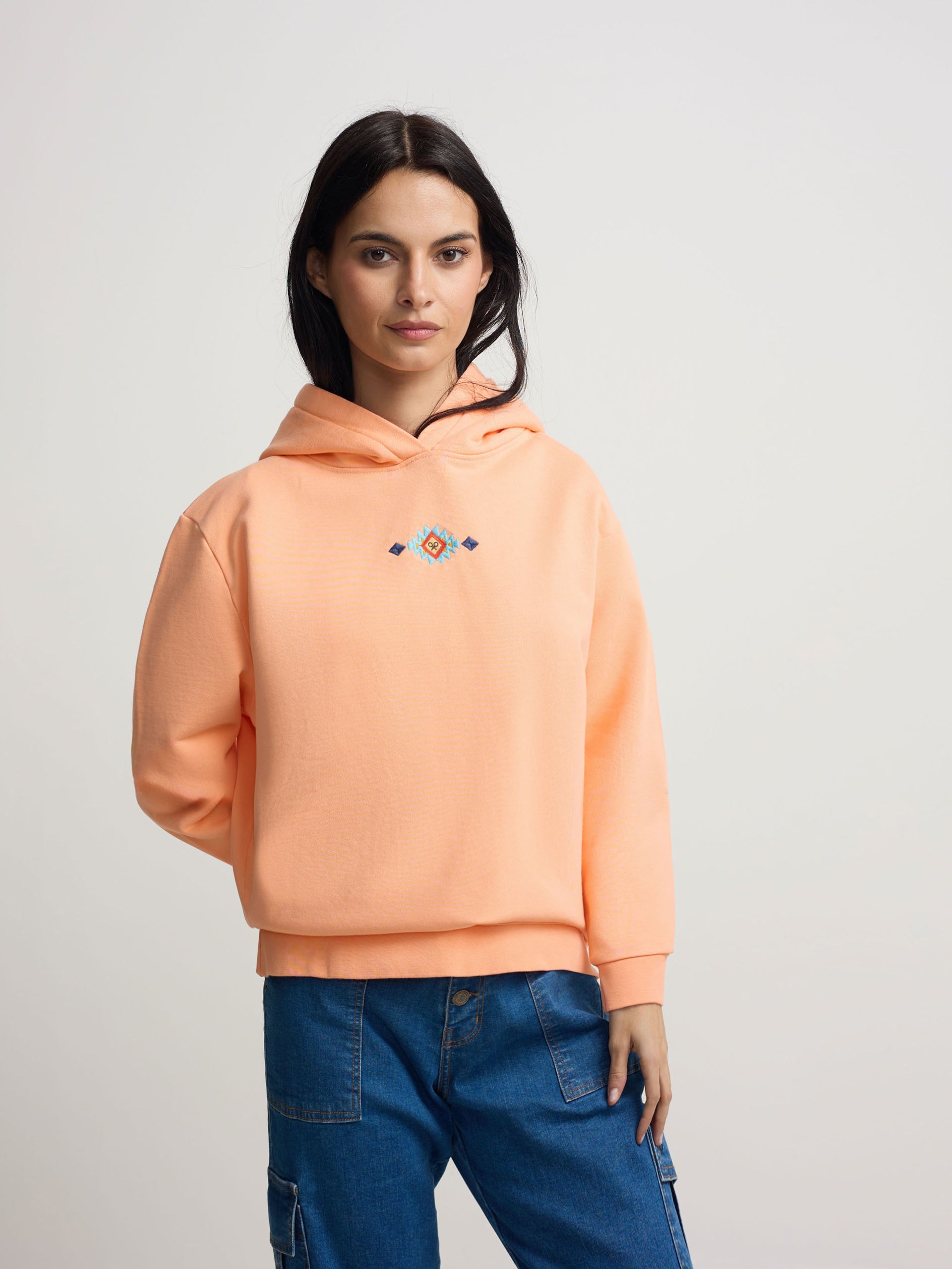 Sweatshirt mulher com capuz raquete étnica laranja