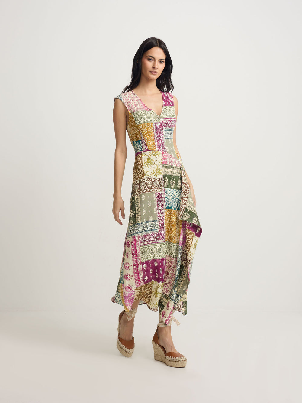 Vestido midi estampado patchwork cores