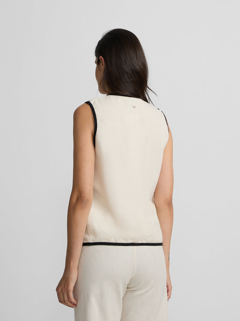 Raw linen waistcoat with contrasting trims