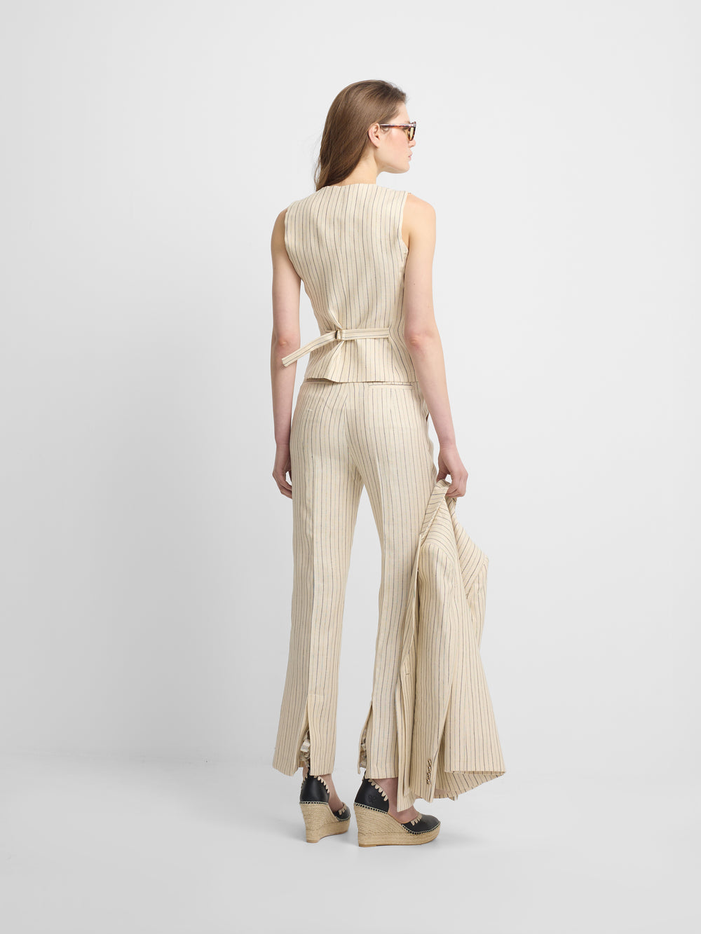 Chaleco aberturas crudo rayas azules