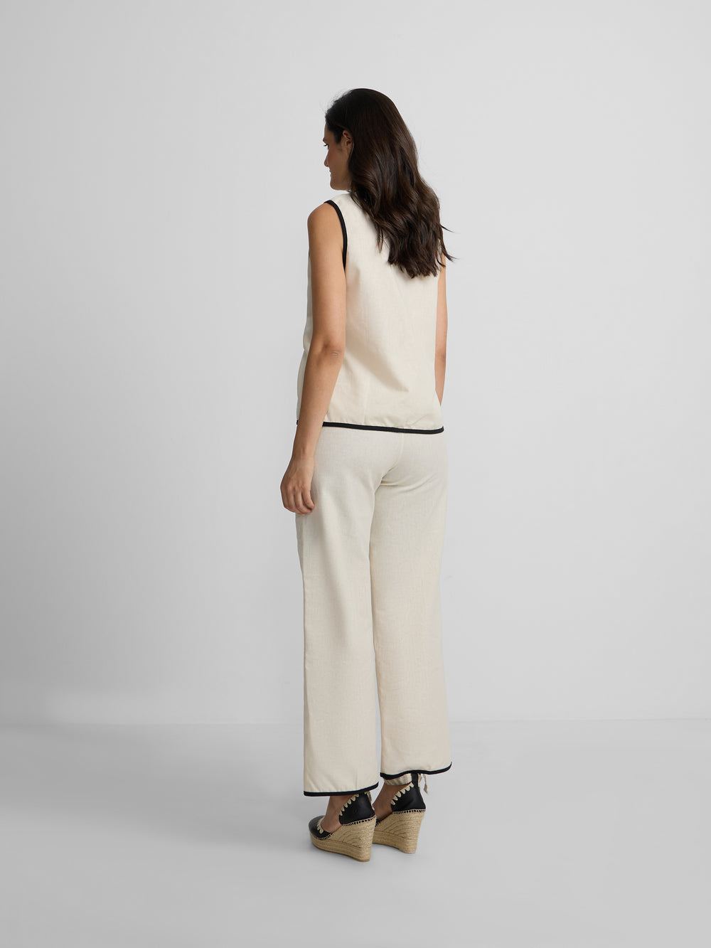 Straight raw linen trousers