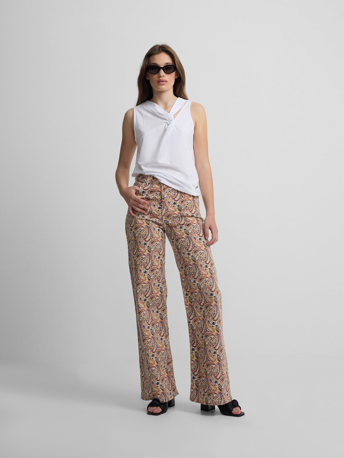 Pantalon denim estampado cachemir naranjas