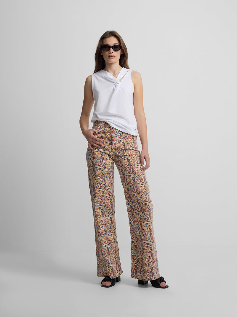 Calças de ganga estampadas com padrão paisley laranja