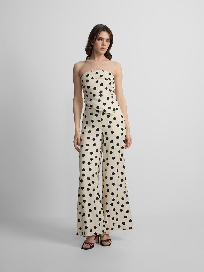 Top à encolure bardot à pois blanc et noir