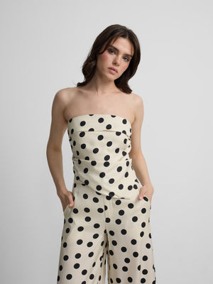 Top à encolure bardot à pois blanc et noir