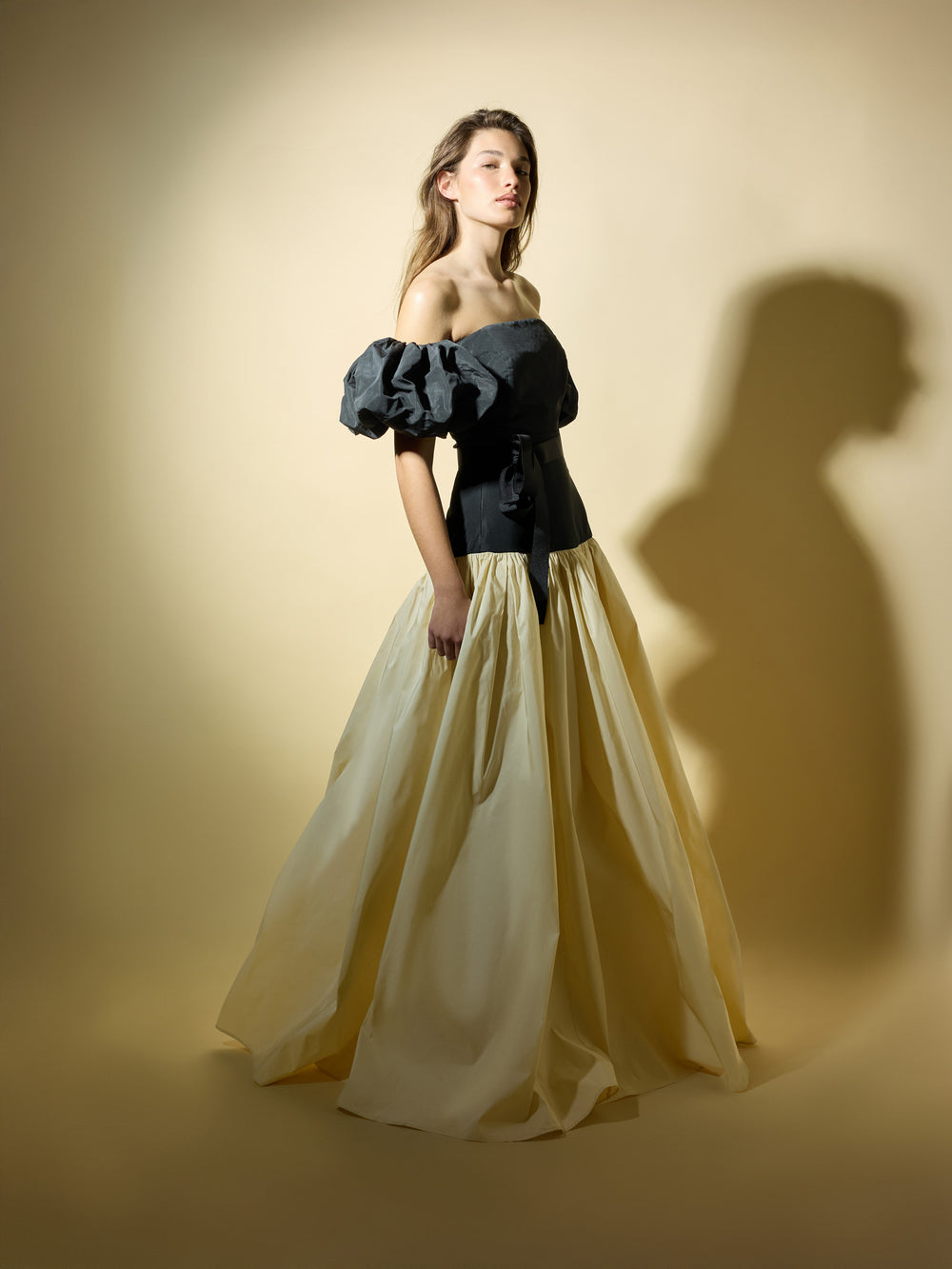 Falda CaprilexSilbon tafeta vainilla y negro