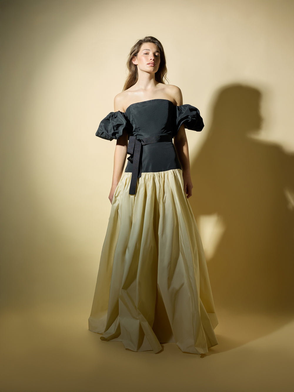 Falda CaprilexSilbon tafeta vainilla y negro