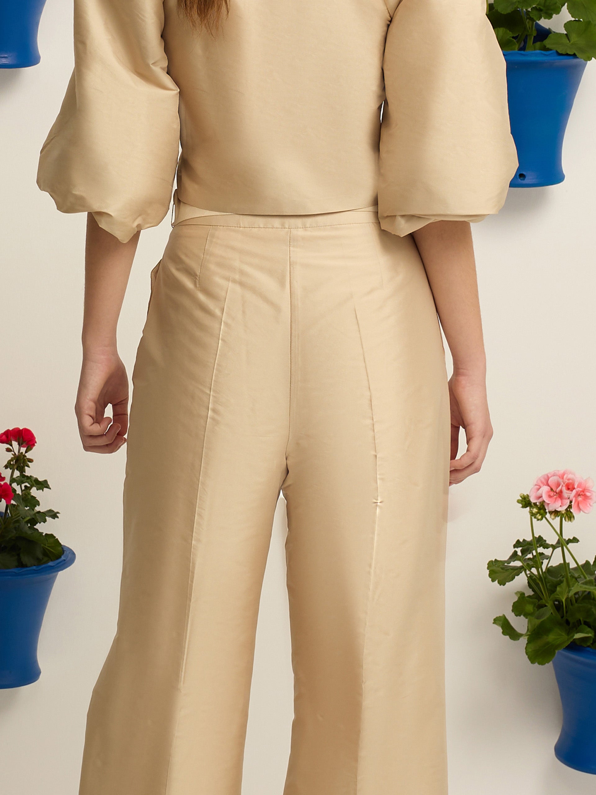 Event collection beige taffeta pants