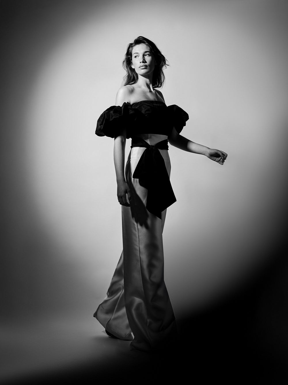 Pantalón CaprilexSilbon mikado vainilla y negro