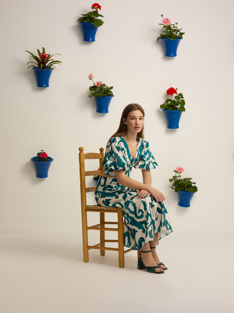 Robe de la collection événementielle à découpes imprimé vert