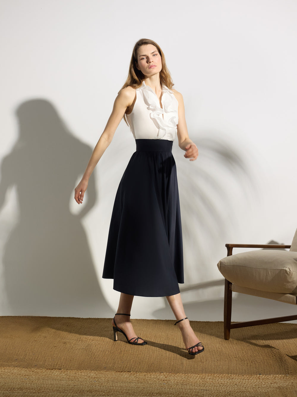 Robe-chemise unique bleu marine et blanche