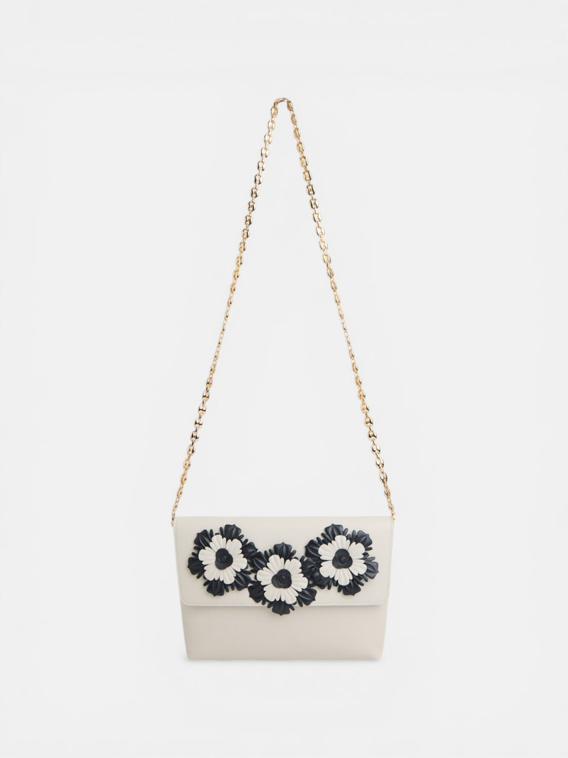 Carteira clutch em napa bege para eventos