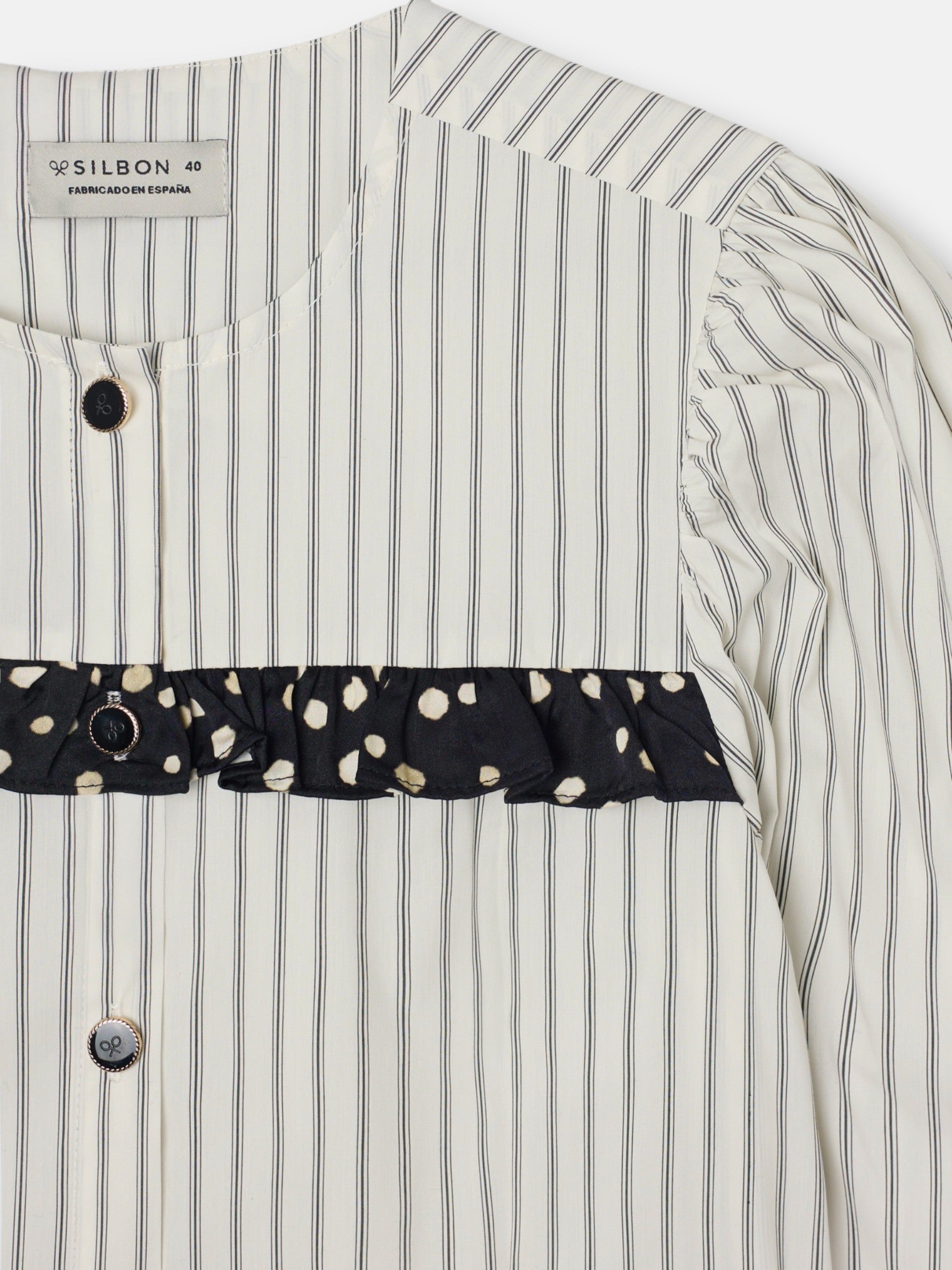 Camisa estampado combinado rayas y lunares blanca
