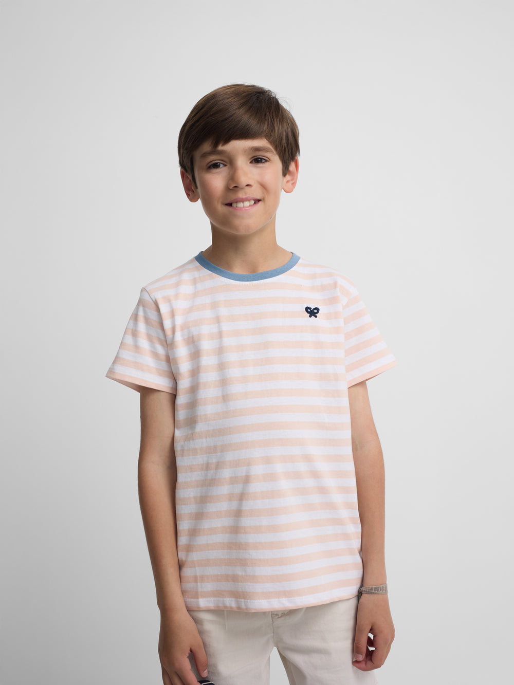 Camiseta kids ribete rayas finas coral