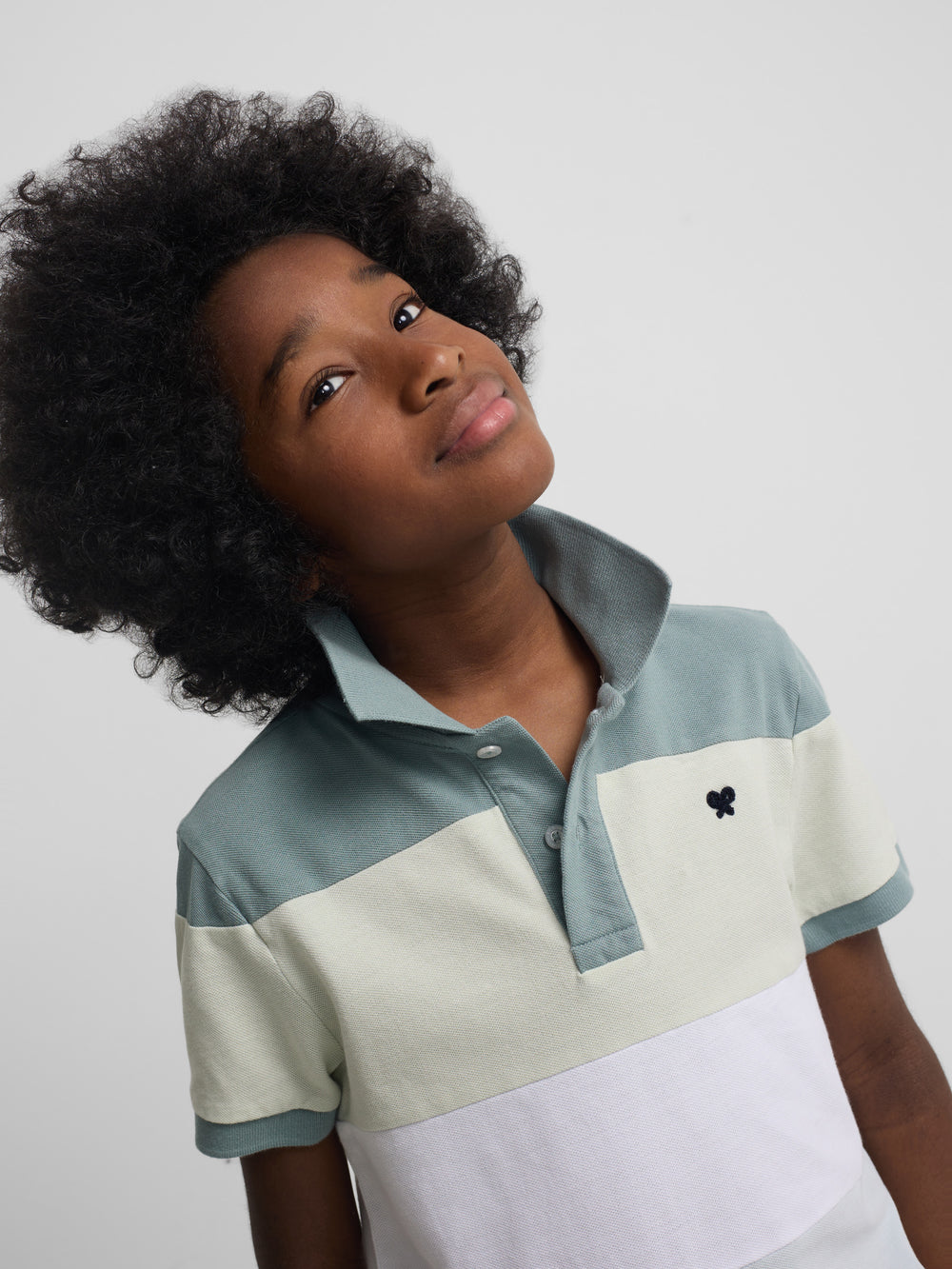 Polo enfant à larges rayures multicolores vertes