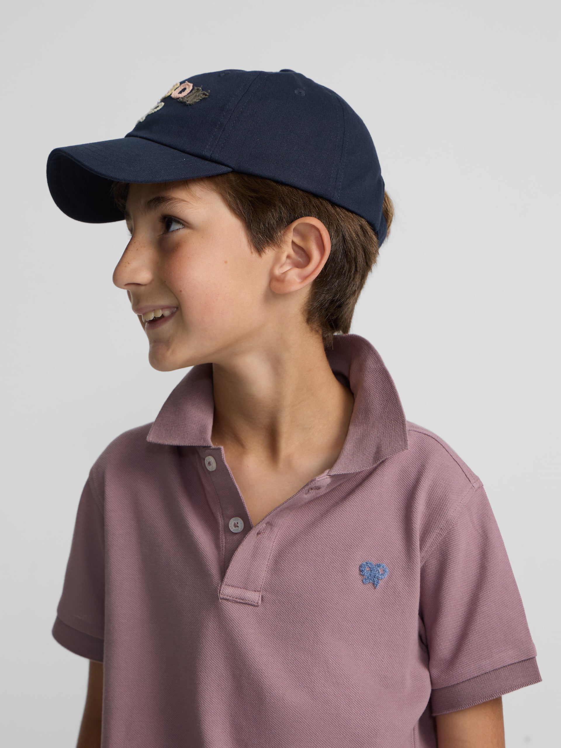 Kids plain polo with terry logo in burgundy