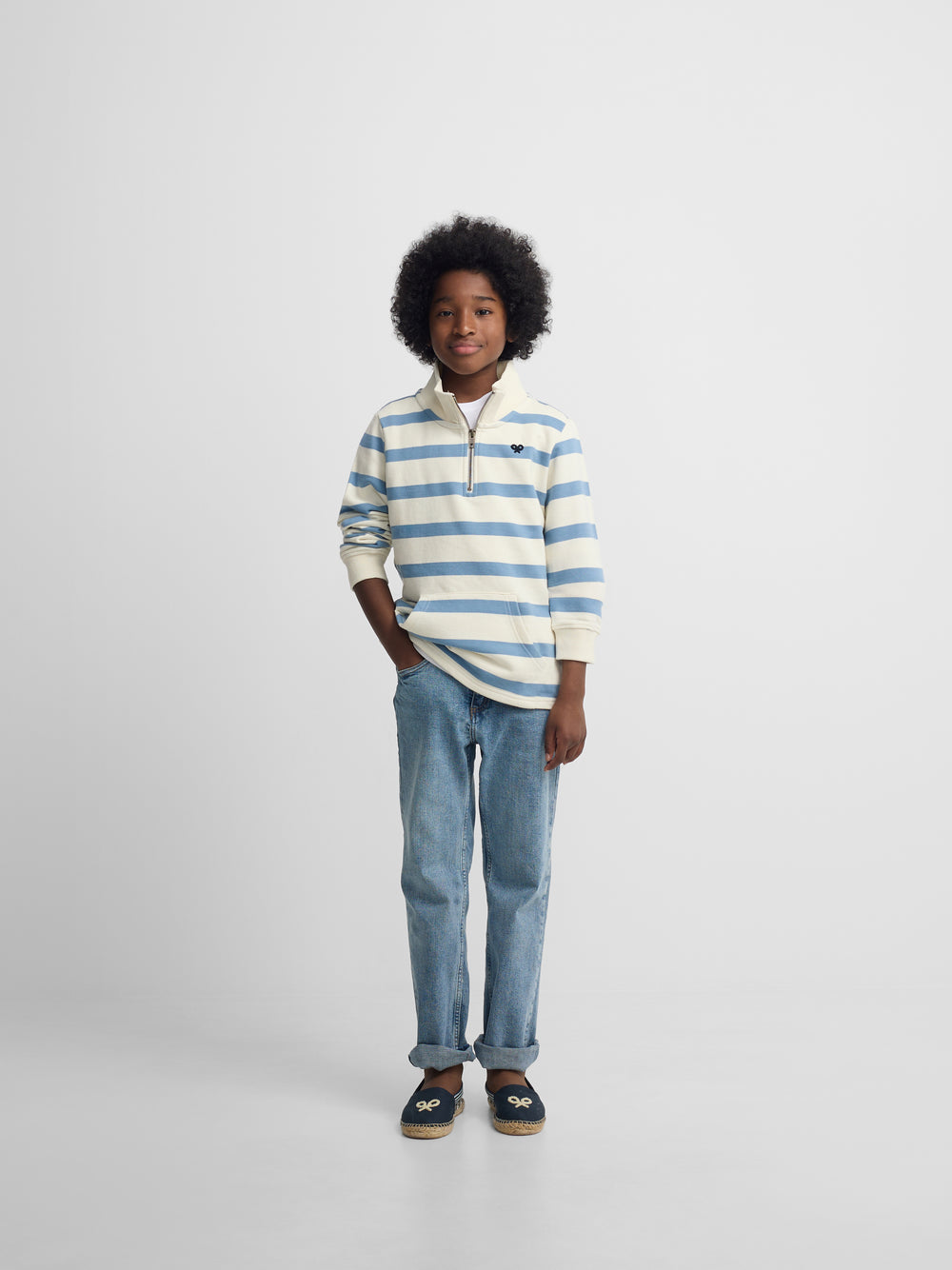Sweat-shirt enfant à demi-zip avec rayures bleues