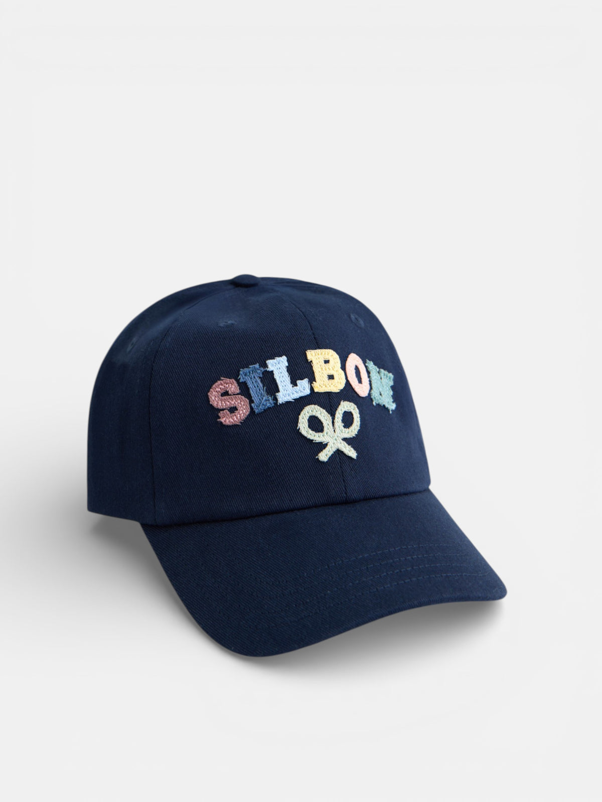Boné infantil letras multicolor azul-marinho