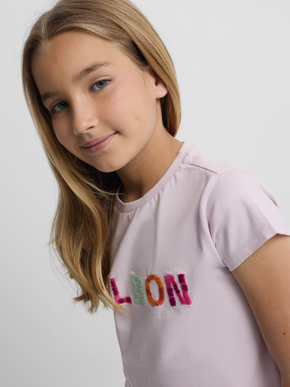 Camiseta girl bordados silbon lila